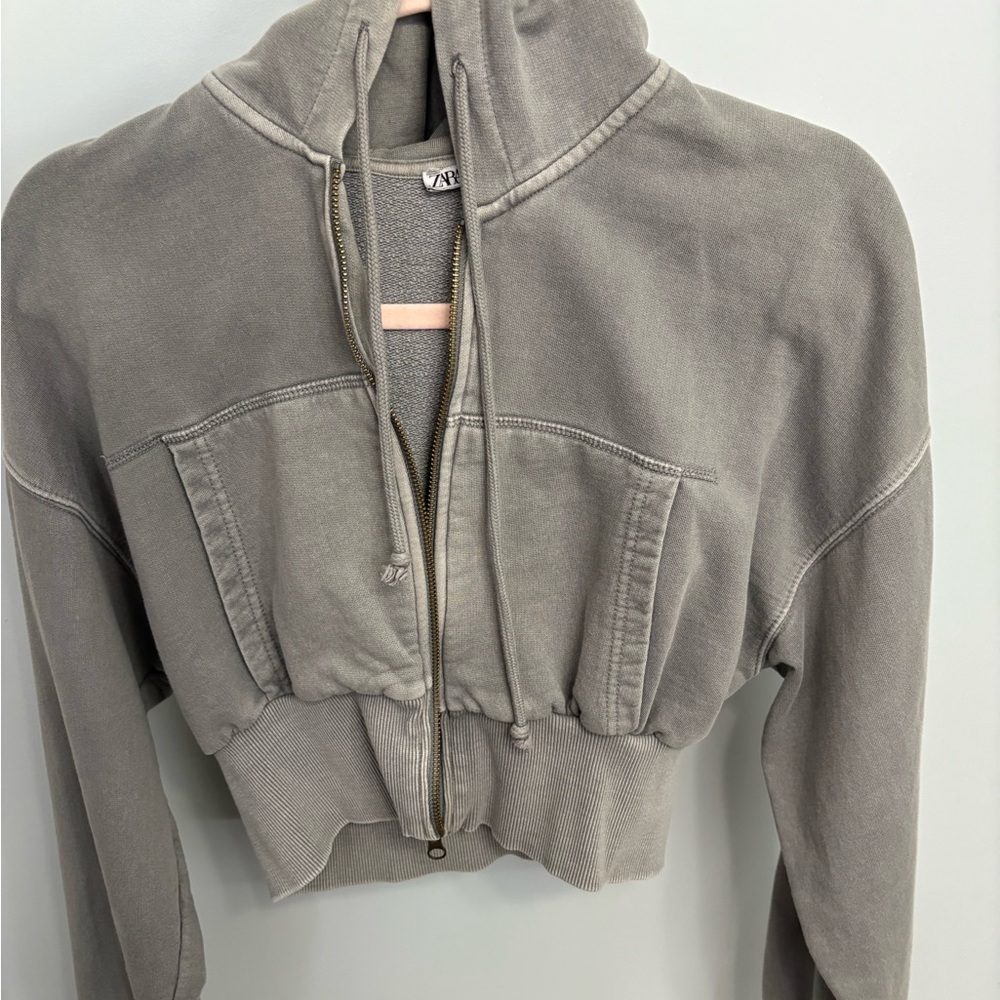 Zara Women's Gray Cropped Hoodie Jacket